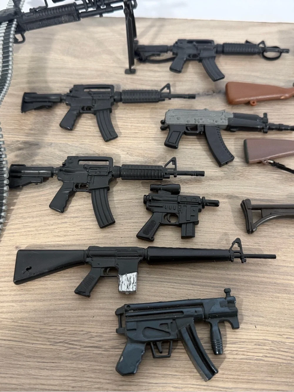 GI Joe- small weapons lot !!!